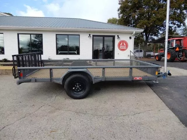 new Cargo (Enclosed) Trailers Diamond C Trailers  for sale, in Cumming, GA Thumbnail 9