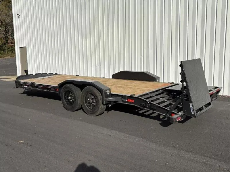 2026 Diamond C 82"x22' Equipment, 36" Dove w/Max Ramps LPX207