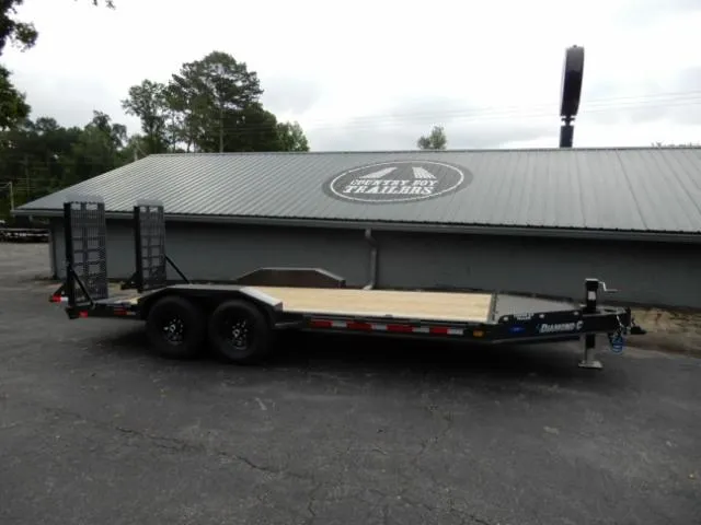 2026 Diamond C 82x20' Equipment, 2' Dove w/Flip Ramps LPX207
