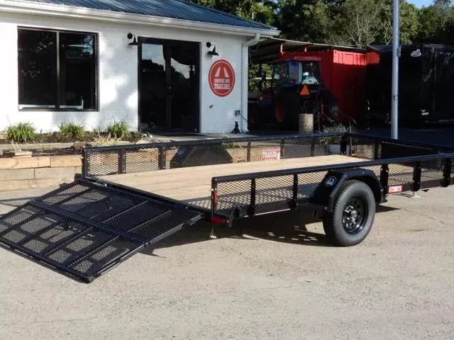 new Cargo (Enclosed) Trailers Diamond C Trailers  for sale, in Cumming, GA Thumbnail 12