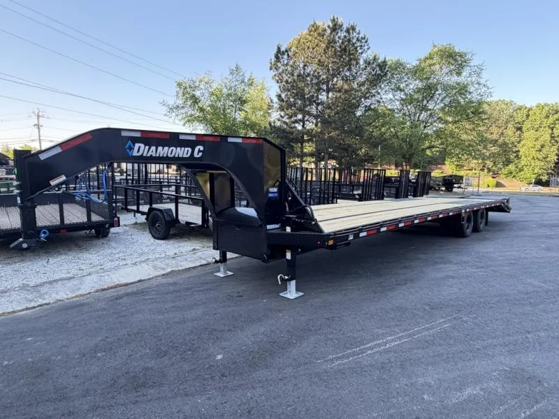 2026 Diamond C 8.5x35' Equipment, Gooseneck w/Max Ramps FMAX210MR