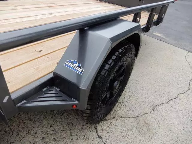 new Cargo (Enclosed) Trailers Diamond C Trailers  for sale, in Cumming, GA Thumbnail 11