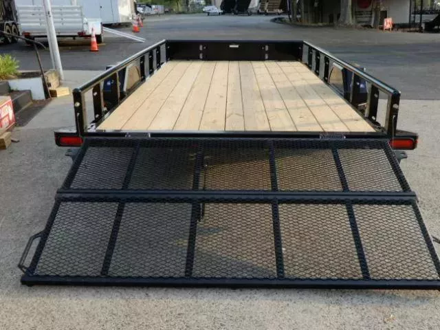 new Cargo (Enclosed) Trailers Diamond C Trailers  for sale, in Cumming, GA Thumbnail 22