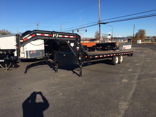 2010 PJ Trailers Classic Flatdeck with Singles (FS) 102x24' Gooseneck Flatbed Trailer 2010 PJ Trailers Classic Flatdeck with Singles (FS) 102x24' Gooseneck Flatbed Trailer