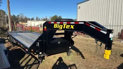 2025 Big Tex Trailers 22GN-20BK+5MR 
