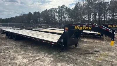 2025 Big Tex Trailers 22GN-33D5A-MRBK (28+5) 