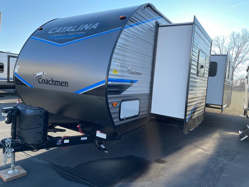 2022 Coachmen Catalina Legacy 303RKDS 2022 Coachmen Catalina Legacy 303RKDS