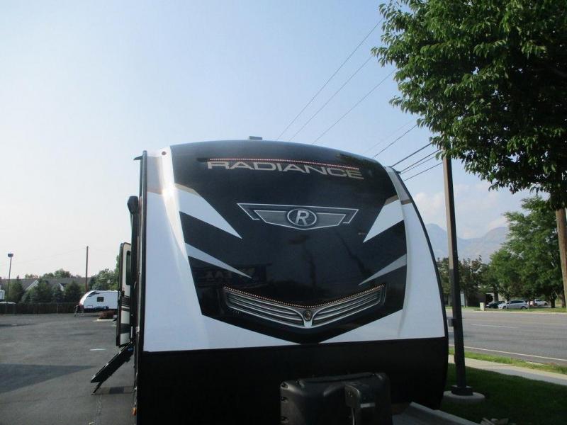 2022 Cruiser Radiance R-28BH 2022 Cruiser Radiance R-28BH