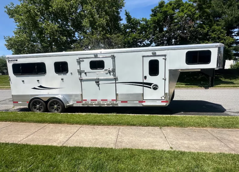 used Horse Trailers Shadow Trailers  for sale, in Frederick, MD Thumbnail 9