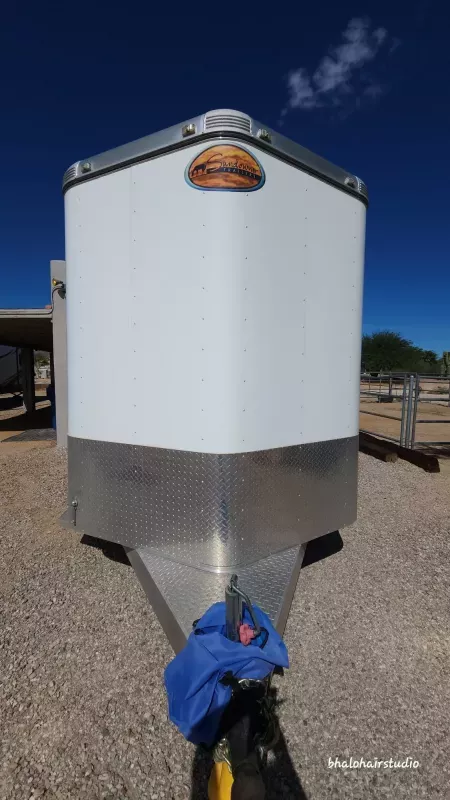 used Horse Trailers Sundowner Trailers  for sale, in Tucson, AZ Thumbnail 5