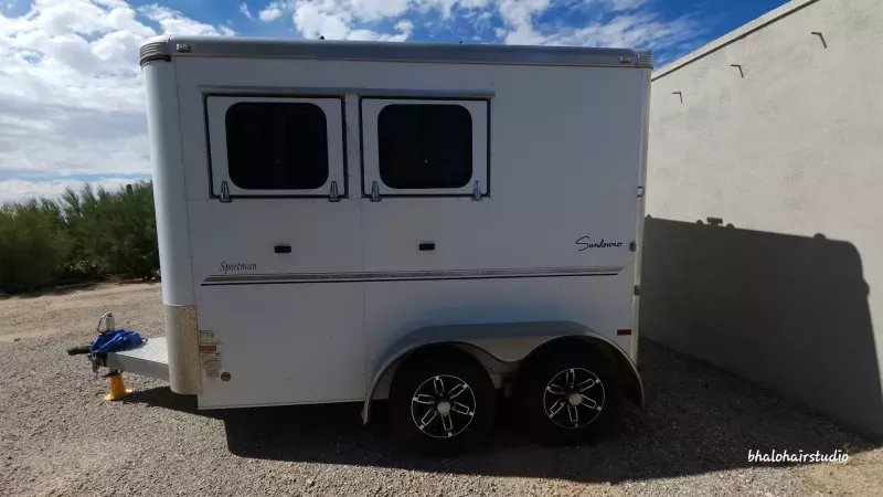 used Horse Trailers Sundowner Trailers  for sale, in Tucson, AZ Thumbnail 4