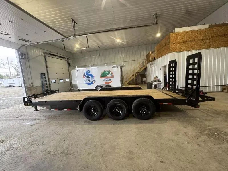 2025 Load Trail 83" X 22' TRIPLE AXLE CARHAULER