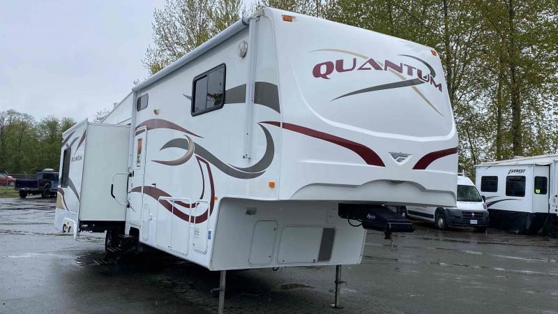 2008 Fleetwood Quantum 335RKTS 2008 Fleetwood Quantum 335RKTS