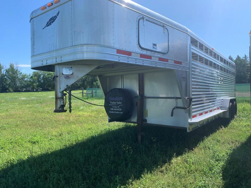 1996 Featherlite Featherlite Livestock Trailer 1996 Featherlite Featherlite Livestock Trailer