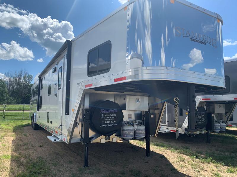 2020 Merhow Trailers 8416 Horse Trailer 2020 Merhow Trailers 8416 Horse Trailer