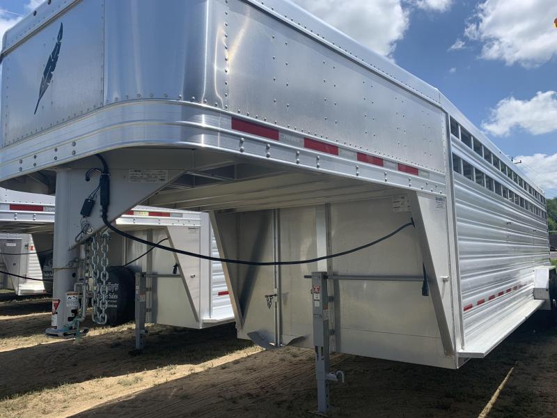 2020 Featherlite 8127 Livestock Trailer 2020 Featherlite 8127 Livestock Trailer