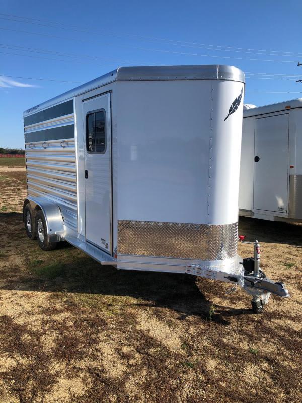 2022 Featherlite 9651 Livestock Trailer 2022 Featherlite 9651 Livestock Trailer