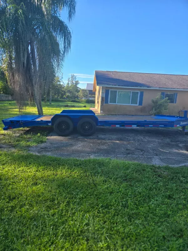 used Equipment / Flatbed Trailers Diamond C Trailers  for sale, in Lake Worth, FL Thumbnail 4