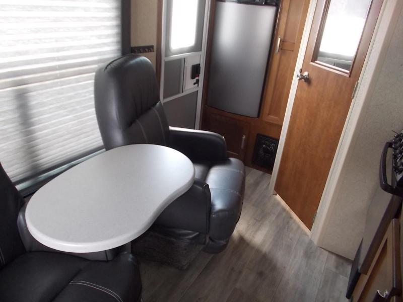 new Travel Trailers Lance  for sale, in Acampo, CA Thumbnail 6