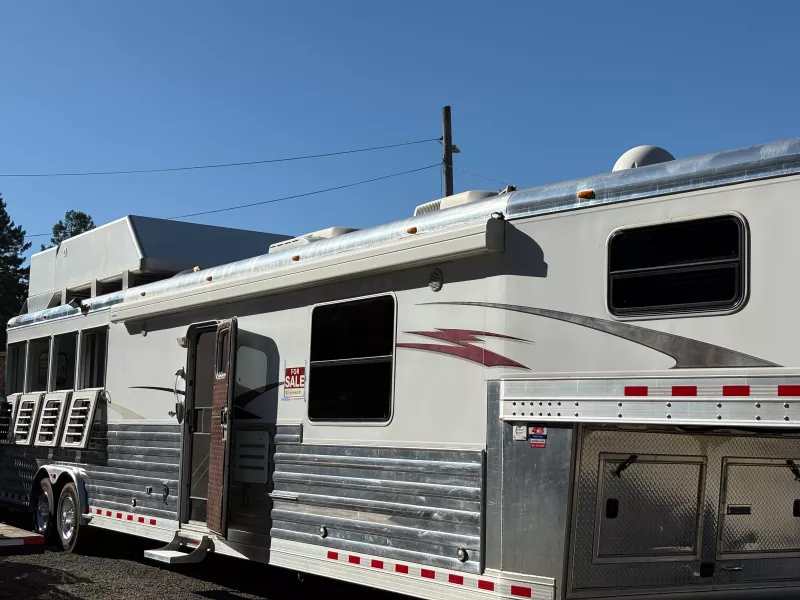 2013 4-Star LQ 4 horse