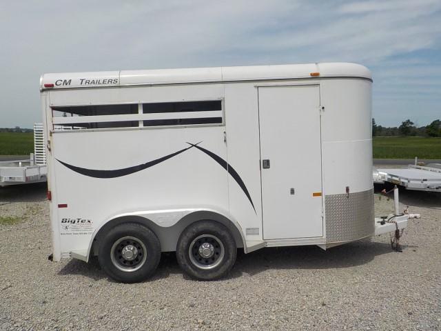 2004 CM Trailers 2 HORSE SLANT TRAILER Livestock Trailer 2004 CM Trailers 2 HORSE SLANT TRAILER Livestock Trailer