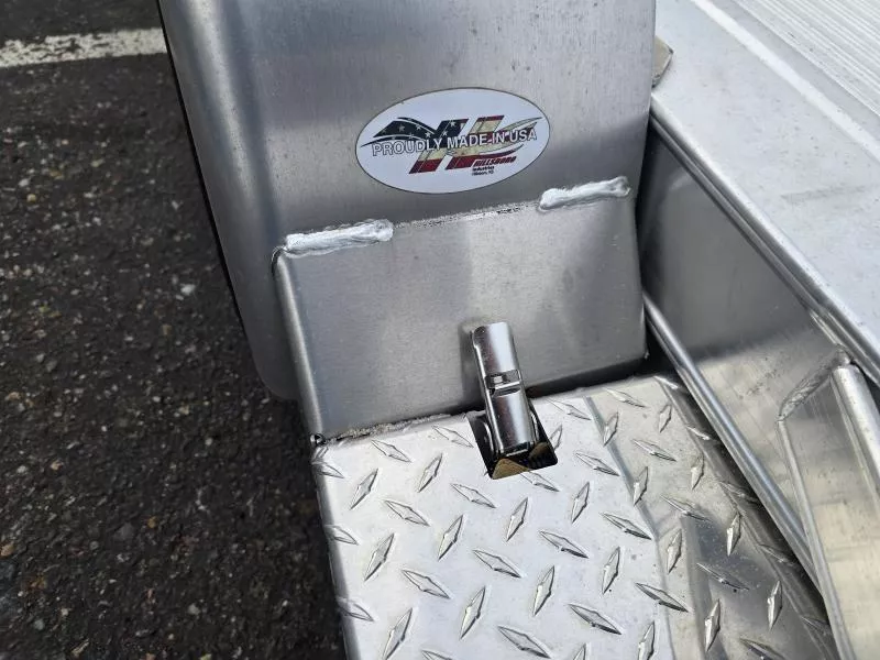 used Equipment / Flatbed Trailers Hillsboro Industries  for sale, in Hinckley, MN Thumbnail 9