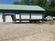 Gooseneck 25' tandem dually flatbed Equipment Hauler