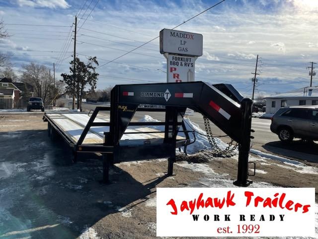 2022 Diamond T Trailers 102-27+5TandemDualGooseNeckMAXX 2022 Diamond T Trailers 102-27+5TandemDualGooseNeckMAXX
