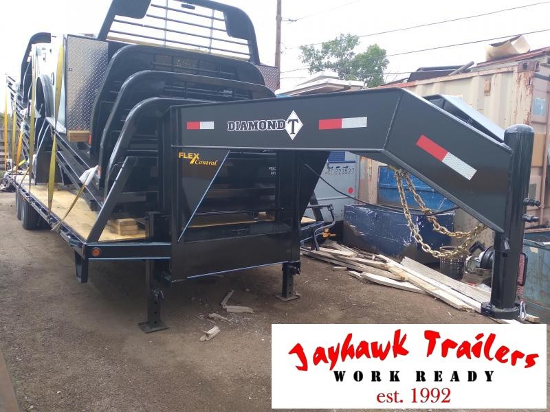 2022 Diamond T Trailers 102-27+5TandemDualGooseNeckMAXX 2022 Diamond T Trailers 102-27+5TandemDualGooseNeckMAXX