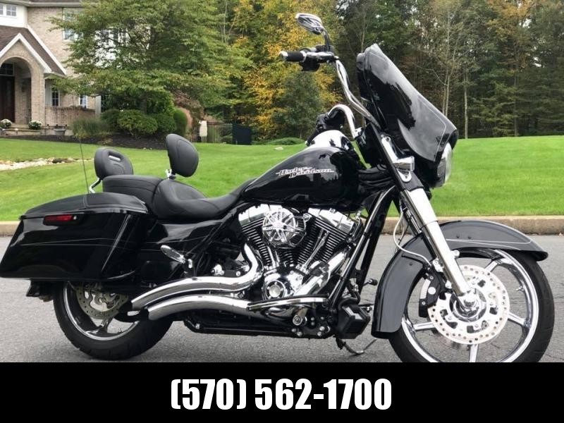 2015 Harley Davidson HARLEY DAVIDSON STREET GLIDE - CUSTOM Motorcycle 2015 Harley Davidson HARLEY DAVIDSON STREET GLIDE - CUSTOM Motorcycle
