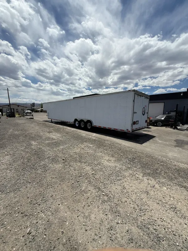2001 Cargo Mate 48Ft enclosed Trailer