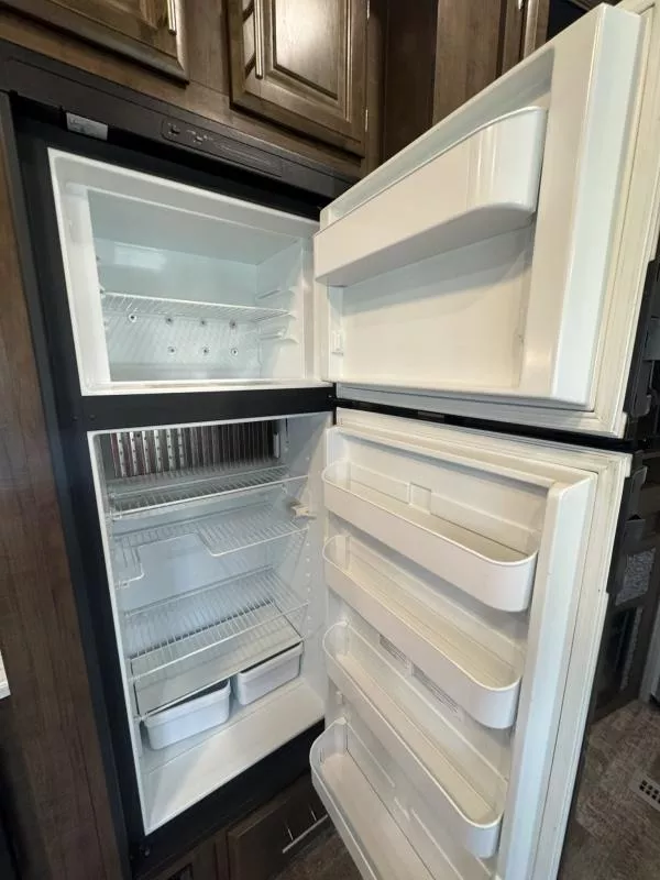 used Fifth Wheel Trailers Forest River  for sale, in Fargo, ND Thumbnail 34