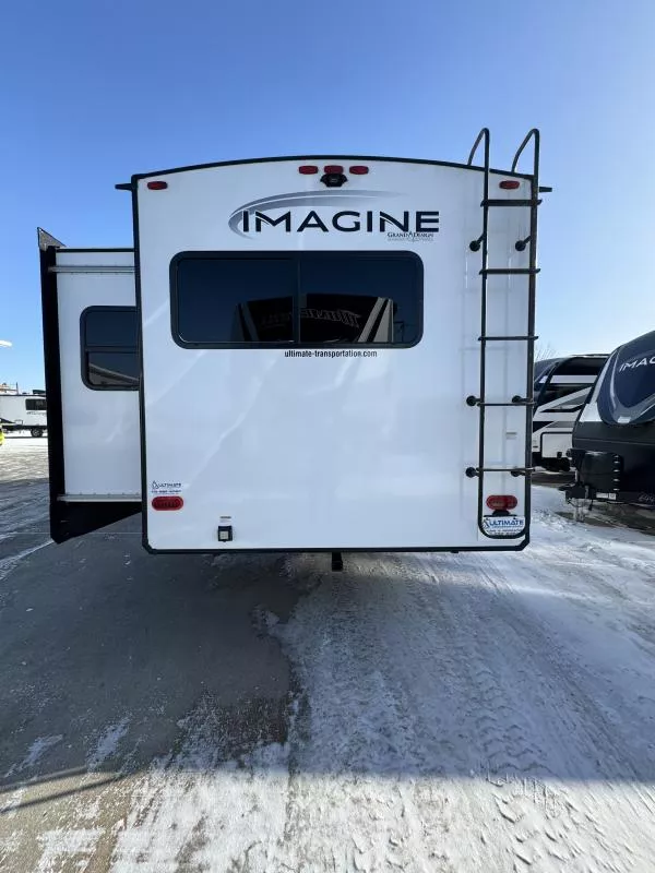 new Travel Trailers Grand Design RV Imagine for sale, in Fargo, ND Thumbnail 16
