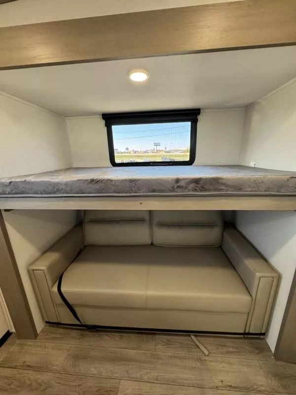 new Fifth Wheel Trailers Grand Design RV  for sale, in Fargo, ND Thumbnail 40