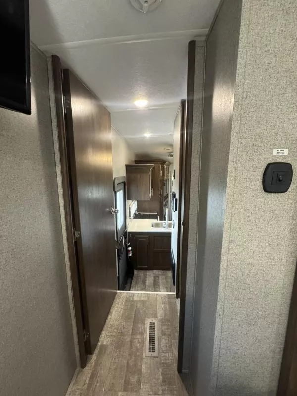 used Fifth Wheel Trailers Forest River  for sale, in Fargo, ND Thumbnail 45