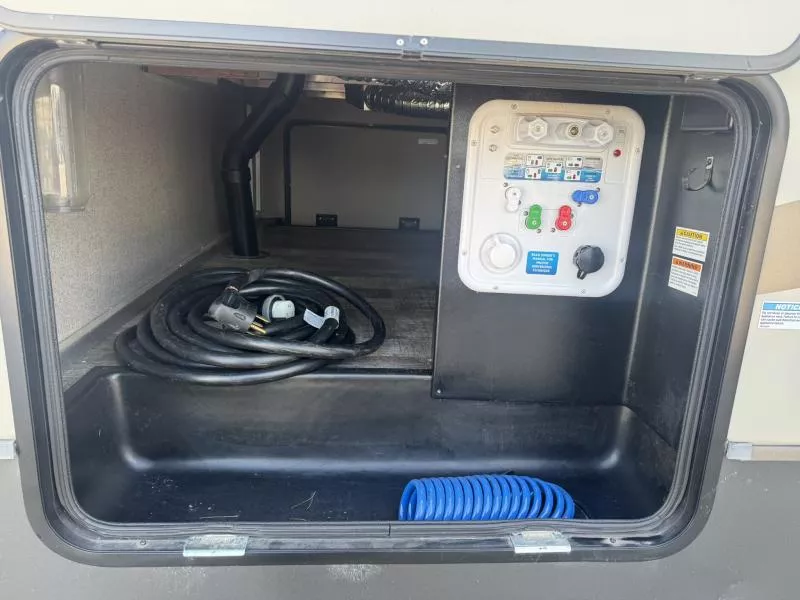 used Fifth Wheel Trailers Forest River  for sale, in Fargo, ND Thumbnail 20