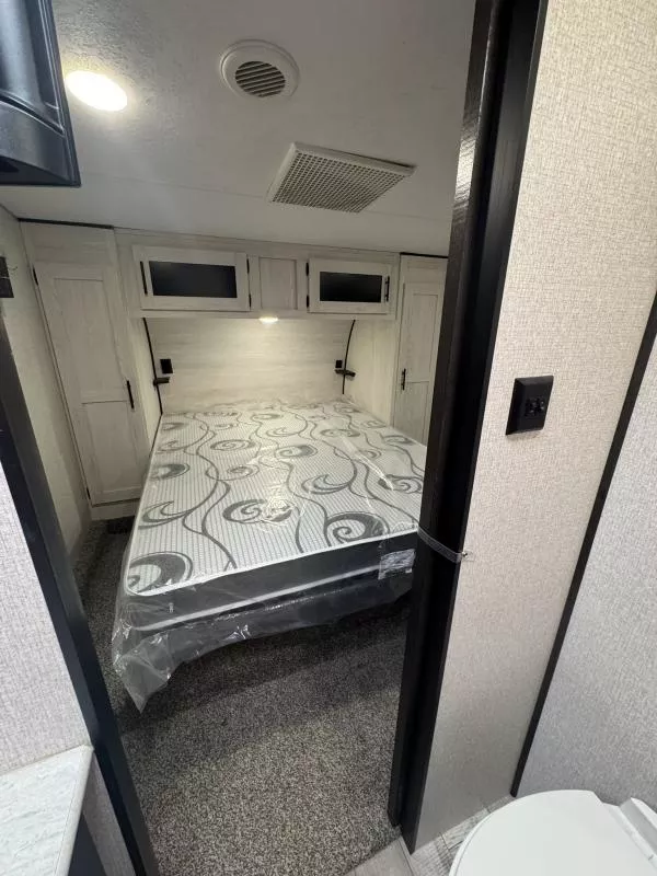 used Fifth Wheel Trailers Kz  for sale, in Fargo, ND Thumbnail 45