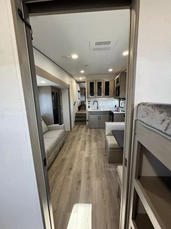 new Fifth Wheel Trailers Grand Design RV  for sale, in Fargo, ND Thumbnail 46