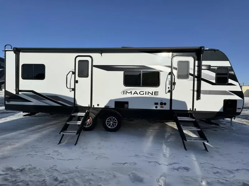new Travel Trailers Grand Design RV Imagine for sale, in Fargo, ND Thumbnail 15