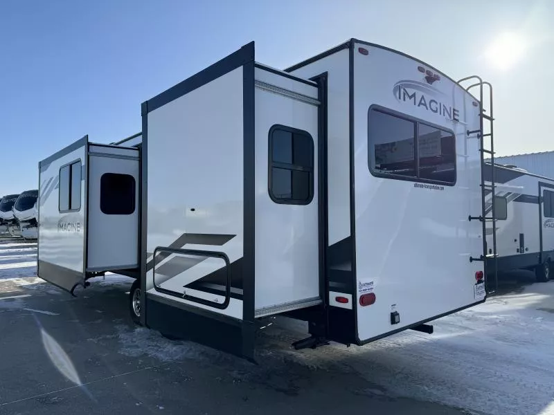 new Travel Trailers Grand Design RV Imagine for sale, in Fargo, ND Thumbnail 3