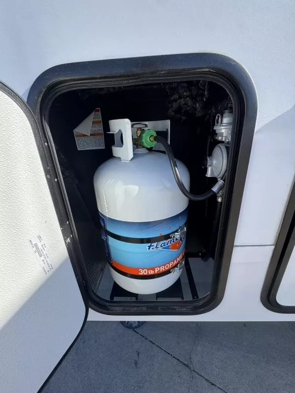 new Fifth Wheel Trailers Grand Design RV  for sale, in Fargo, ND Thumbnail 10