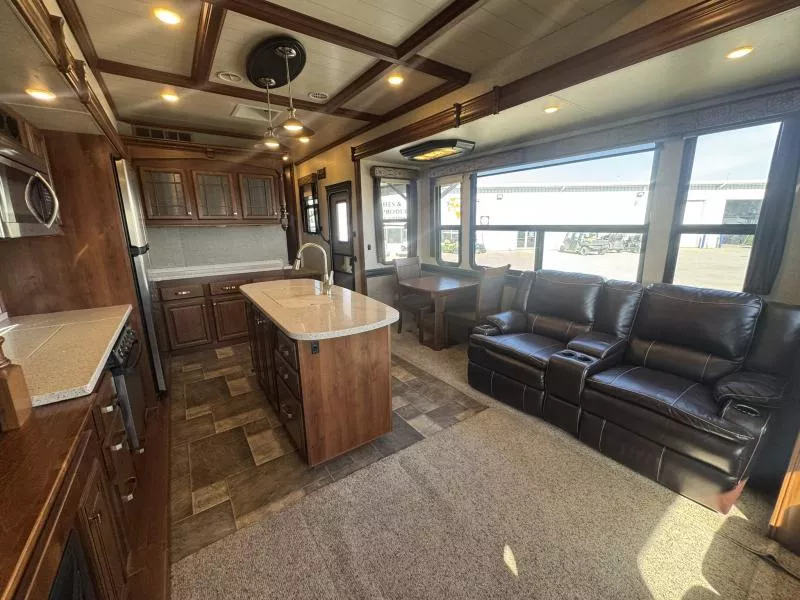 used Fifth Wheel Trailers Heartland RV  for sale, in Fargo, ND Thumbnail 22