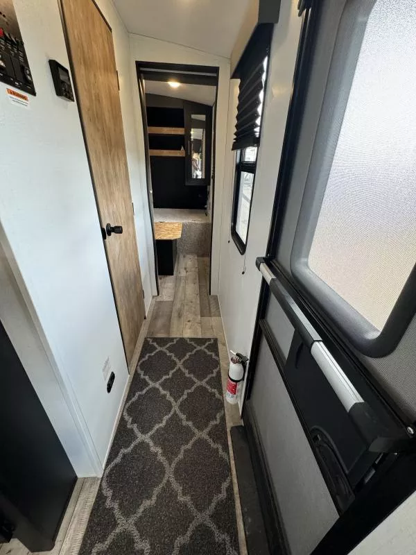 used Travel Trailers Keystone RV Springdale for sale, in Fargo, ND Thumbnail 26