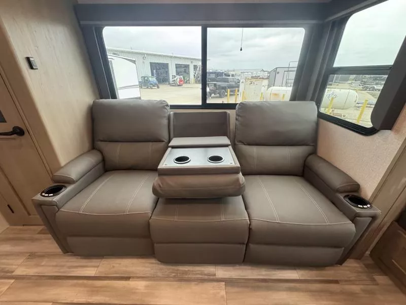 used Fifth Wheel Trailers Grand Design RV Grand Design for sale, in Fargo, ND Thumbnail 22