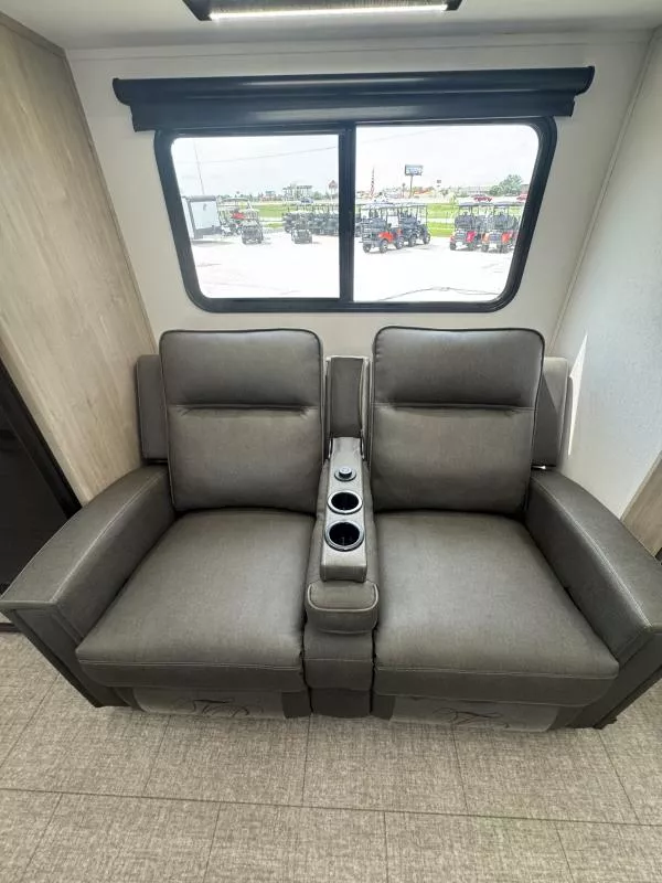 new Travel Trailers Grand Design RV Grand Design for sale, in Fargo, ND Thumbnail 32