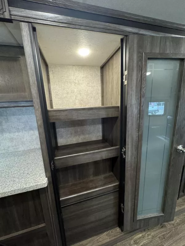 used Travel Trailers Highland Ridge RV Highland Ridge for sale, in Fargo, ND Thumbnail 35