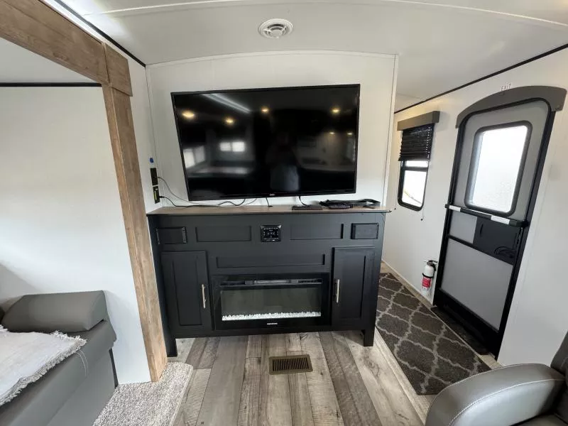 used Travel Trailers Keystone RV Springdale for sale, in Fargo, ND Thumbnail 25