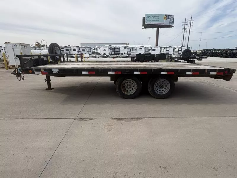 used Equipment / Flatbed Trailers Load Trail  for sale, in Fargo, ND Thumbnail 8