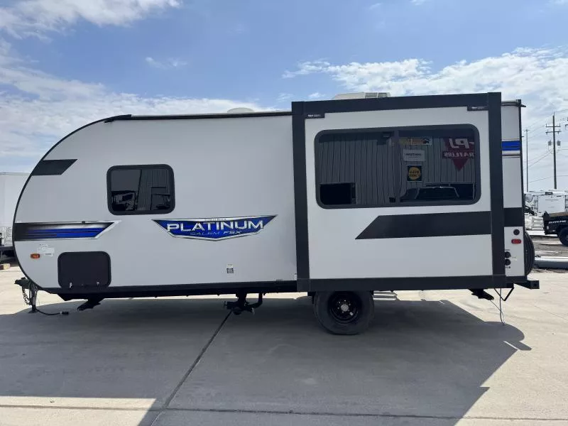 used Travel Trailers Forest River Forest River for sale, in Fargo, ND Thumbnail 6