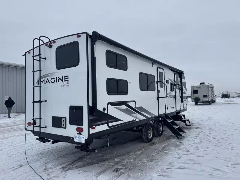 new Travel Trailers Grand Design RV Imagine XLS for sale, in Fargo, ND Thumbnail 3